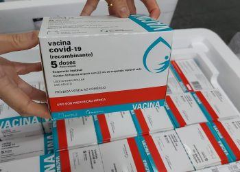 ES recebe mais 76.500 doses de vacinas contra a Covid-19 da AstraZeneca