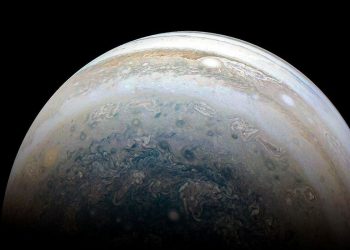 Astrônomo amador brasileiro registra impacto em Júpiter
