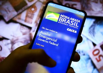 Auxílio emergencial é pago a beneficiários do Bolsa Família com NIS 7