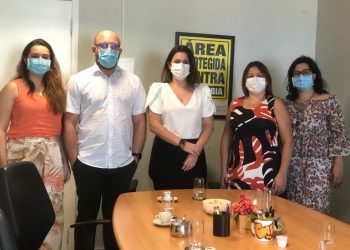 Representantes do Governo de Minas Gerais visitam a SEDH para conhecer o sucesso da Rede Abraço