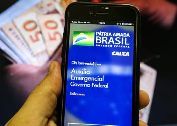 Trabalhadores nascidos em janeiro podem sacar auxílio emergencial