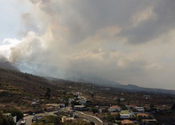 Erupção do vulcão nas Ilhas Canárias pode durar até 84 dias