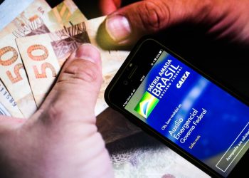 Economia Trabalhadores nascidos em outubro podem sacar auxílio emergencial