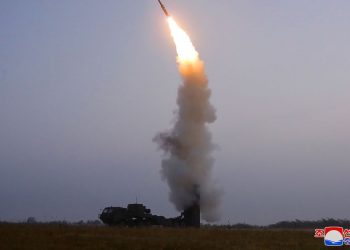 Coreia do Norte dispara novo míssil antiaéreo em mais um teste