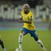 Neymar sente coxa esquerda durante treino e não enfrenta Argentina