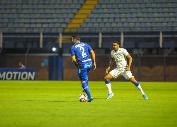 Avaí e CSA empatam na abertura da 35ª rodada da Série B