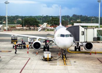 Lei que incentiva combustível sustentável na aviação é publicada