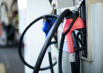 Preço médio da gasolina no país é de R$ 6,71 na semana, indica ANP