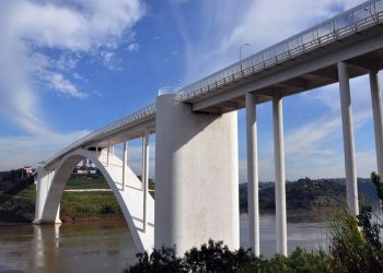 Anvisa amplia ações para verificar comprovação vacinal em fronteiras
