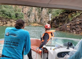 ‘Gritos, muito gritos’, diz turista que estava em ponte e viu queda de paredão que matou 10 em MG