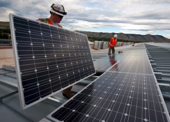 Setor de energia solar é caminho para redução de custos nas empresas