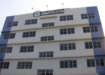 Suspeita de ser membro de grupo que contrata empréstimos em nome de aposentados é presa