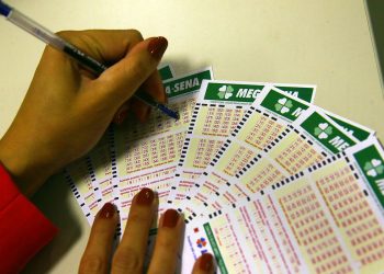 Mega-Sena de hoje deve pagar prêmio de R$ 3 milhões