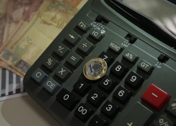 Prévia da inflação oficial fica em 0,95% em março, diz IBGE