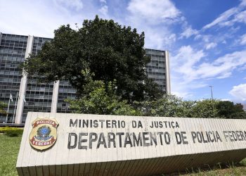 PF combate grupos investigados por tráfico internacional de cocaína
