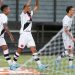 Vasco faz 3 a 0 no Resende e vai encarar Flamengo na semi do Carioca