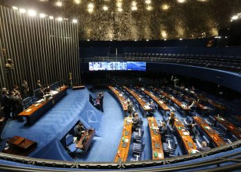 Senado pode votar hoje pacote de medidas sobre preço dos combustíveis