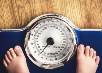 Crescem as taxas de desnutrição e obesidade infantil no Brasil
