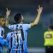 Grêmio bate Guarani para assumir vice-liderança da Série B