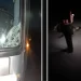 Ônibus com universitários atropela e mata vaca em Barra de São Francisco