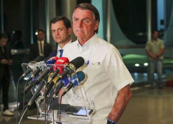 Moraes rejeita investigar falta de inserções na campanha de Bolsonaro
