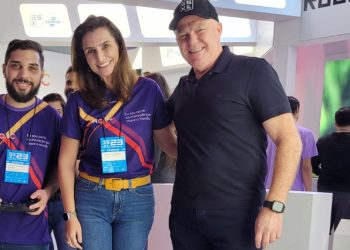 Governador do Estado visita feira de inovação em Vitória