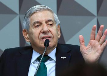 General Augusto Heleno minimiza delação de Mauro Cid