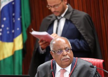 Plenário mantém cassação de diploma de vereador eleito que prometeu cirurgia em troca de votos