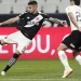 Vasco e Corinthians jogam para se afastar da zona do rebaixamento