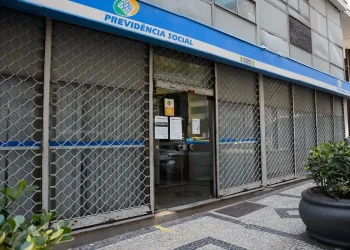 Presidente Lula sanciona lei para reduzir filas do INSS