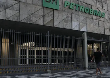 STF derruba condenação trabalhista bilionária contra a Petrobras
