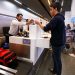 Saiba como autorizar viagem de menores sem precisar ir a cartório