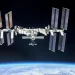 Equipe chega à Estação Espacial para resgatar astronautas