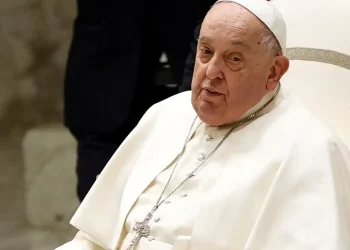 Papa segue estável e próximo boletim médico será no sábado