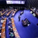 Em meio ao PL da Anistia, Senado homenageia redemocratização do Brasil