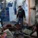 Israel bombardeia tenda com jornalistas ao lado de hospital de Gaza