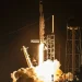 SpaceX lança primeira missão espacial tripulada sobre polos da Terra