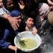 Soldados israelenses assassinam palestinos que buscavam comida em Gaza