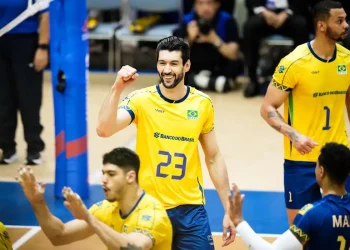 Brasil derrota Argentina e segue líder na Liga das Nações Masculina