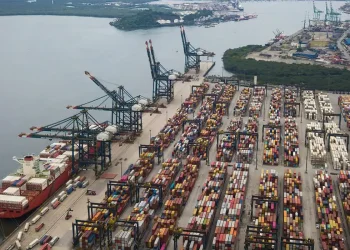 Exportações brasileiras para os EUA caíram pela metade desde 2001