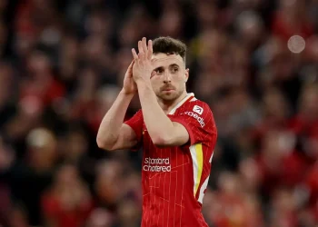 Atacante do Liverpool Diogo Jota e irmão morrem em acidente na Espanha