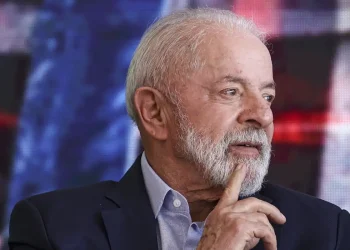 Lula propõe feriado nacional em 2 julho