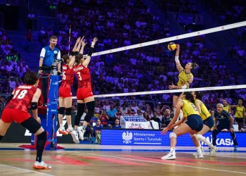 Brasil vira sobre o Japão e alcança final da Liga das Nações de vôlei