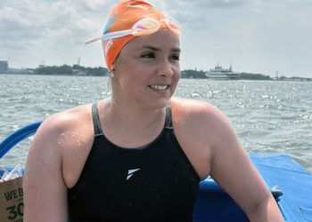 Thaís Sant’Ana é a primeira mulher capixaba a completar a volta à ilha de Manhattan