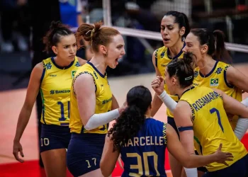 Brasil avança para semifinal do Mundial de vôlei feminino