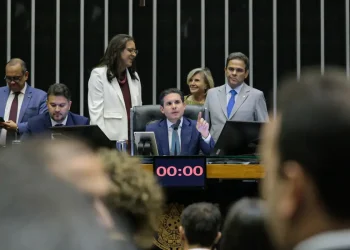 PEC da Blindagem pode barrar ações contra corrupção no uso de emendas