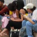 Pesquisa indica mulheres jovens mais progressistas que homens