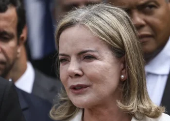 Lula pede empenho a ministros na tramitação de projetos de segurança