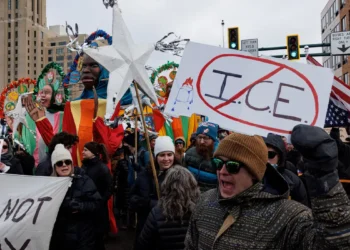 Milhares vão às ruas nos EUA contra a política migratória de Trump