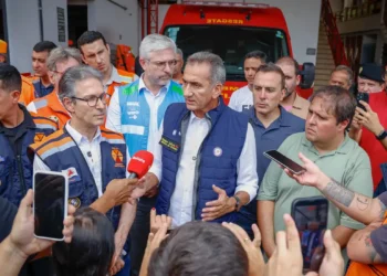 Minas Gerais: prioridade é resgate e auxílio a vítimas, diz ministro